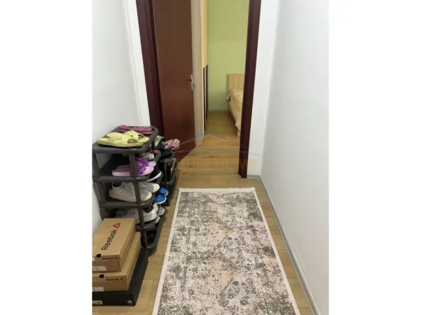 Tirane, jepet me qera apartament 2+1 Kati 3, 71 m² 500 € (Vila L, Unaza e Re.)