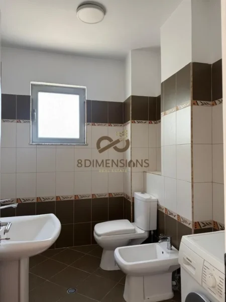 Tirane, jepet me qera apartament 1+1+Ballkon Kati 1, 74 m² 500 € (rruga e elbasanit)