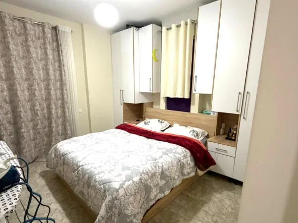 Tirane, jepet me qera apartament 1+1+Ballkon , 100 m² 460 € 