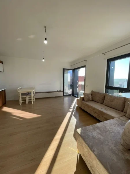 Tirane, jepet me qera apartament 1+1+Ballkon Kati 9, 65 m² 580 € (filip jano)
