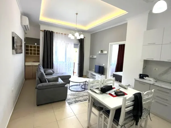 Tirane, jepet me qera apartament 1+1 Kati 2, 60 m² 500 € 