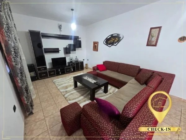 Tirane, jepet me qera apartament 2+1+Aneks+Ballkon Kati 2, 80 m² 320 € (Rruga Nikolle Mekjashi)