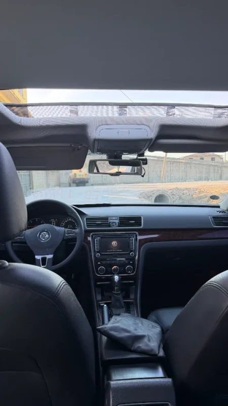 Kavaje, shes makine Passat Nafte, e bardhë automatik Kondicioner 2.200 km 6.999 €