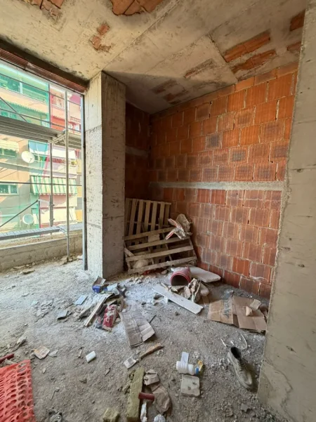 Tirane, shitet apartament 1+1+Ballkon Kati 5, 73 m² 304.080 € (Unico Bllok)