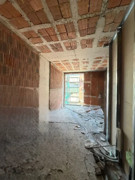 Tirane, shitet apartament 1+1+Ballkon Kati 5, 73 m² 304.080 € (Unico Bllok)