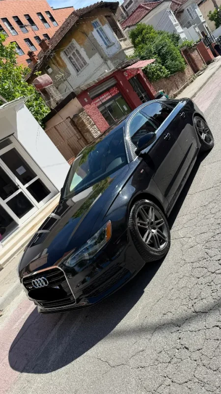 Tirane, shes makine Audi A6 Benzin+Gaz, e zeze automatik Kondicioner 13.000 €
