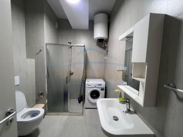 Tirane, jepet me qera apartament 2+1+Ballkon Kati 4, 97 m² 480 € (Ali Demi)
