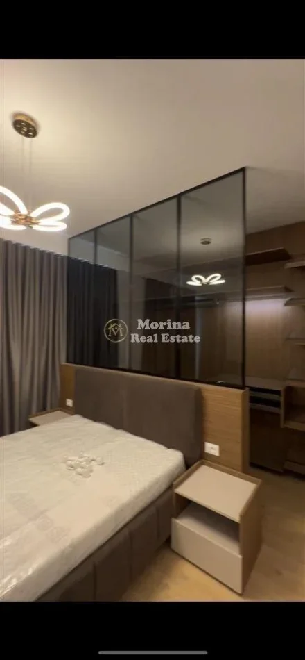 Tirane, jepet me qera truall , (Private 34parkim Senatoriumi)