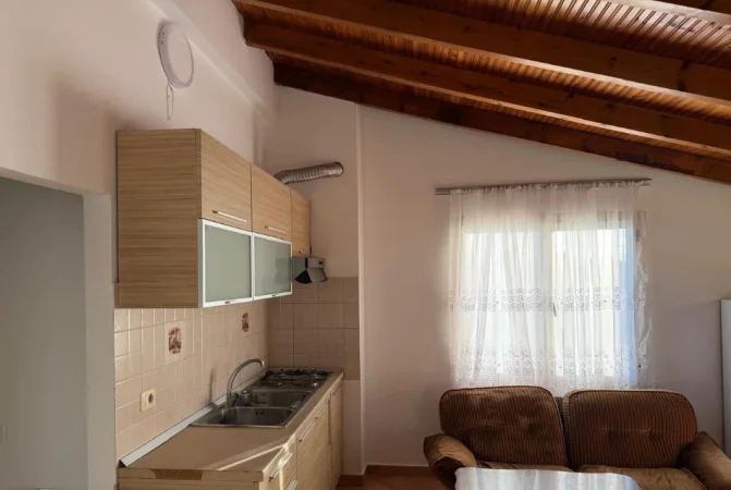 Tirane, jepet me qera apartament 2+1 Kati 3, 80 m² 400 € (Siri Kodra ,Hotel Meridian)
