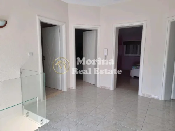 Tirane, jepet me qera truall , (Private 52 Ali Demi)