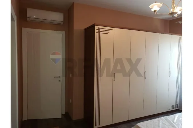 Tirane, jepet me qera apartament 2+1+Ballkon Kati 8, 116 m² 700 € (Delijorgji)