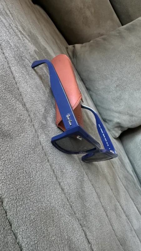 Tirane, shes OkazionShiten Syze origjinale Ray Ban limited edition transport free(falas 140 €