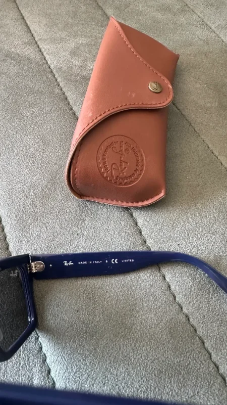 Tirane, shes OkazionShiten Syze origjinale Ray Ban limited edition transport free(falas 140 €