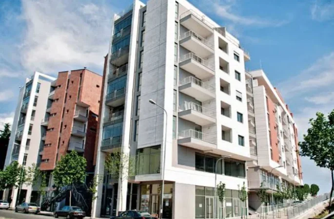 Tirane, shitet bar-resorant Kati 0, 71 m² 175.000 € (allias)