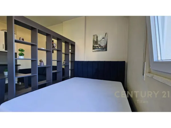 Tirane, jepet me qera garsonier 1+1 Kati 5, 40 m² 400 € (Don Bosco Titan143266)