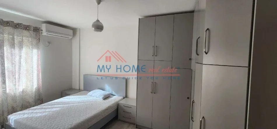 Tirane, jepet me qera apartament 2+1+Ballkon Kati 4, 100 m² 700 € (Kopeshti Zoologjik)