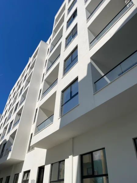 Durres, jepet me qera apartament 1+1+Aneks+Ballkon Kati 1, 64 m² 380 € (Golem)