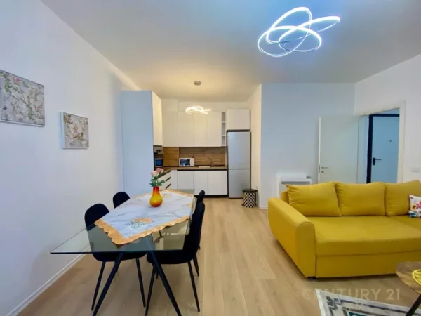 Tirane, jepet me qera apartament 1+1 Kati 2, 80 m² 500 € (Unaza e Re bot143246)