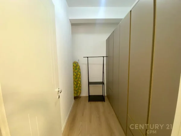 Tirane, jepet me qera apartament 1+1 Kati 2, 80 m² 500 € (Unaza e Re bot143246)