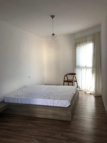 Tirane, jepet me qera apartament 2+1+Ballkon Kati 4, 80 m² 800 € (Hipoteka Rruga Panorama)