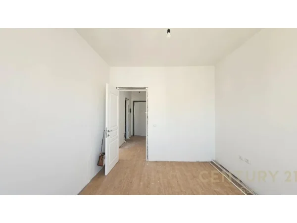 Tirane, shitet apartament 2+1 Kati 10, 80 m² 152.000 € (Oxhaku SUN143248)