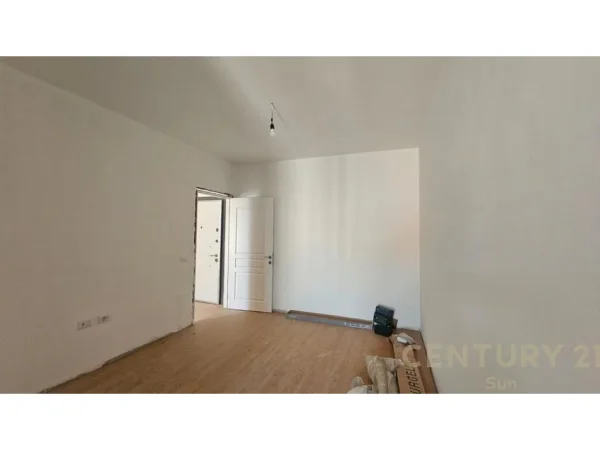 Tirane, shitet apartament 2+1 Kati 10, 80 m² 152.000 € (Oxhaku SUN143248)