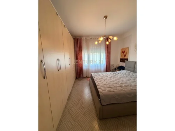 Tirane, jepet me qera apartament 1+1 Kati 3, 60 m² 450 € (Astir Gold143277)