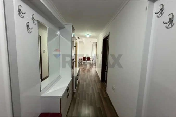 Tirane, shitet apartament 1+1 Kati 3, 88 m² 128.570 € (Farke tiran)