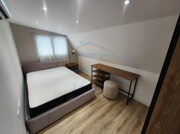 Tirane, shitet apartament duplex 4+1 Kati 5, 190 m² 420.000 € (LIQENI I THATE)