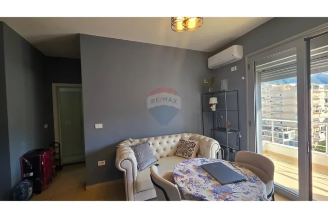 Vlore - Lungomare, shitet apartament 1+1 Kati 6, 61 m² 97.000 € (Rruga Reshat Osmani, Vlore)