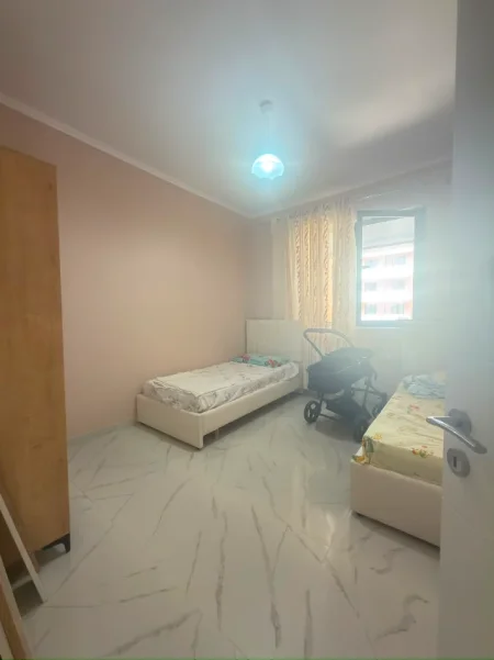 Tirane, jepet me qera apartament 2+1 Kati 3, 115 m² 500 € (Astir)