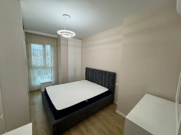 Tirane, jepet me qera apartament 1+1 Kati 5, (don bosko)