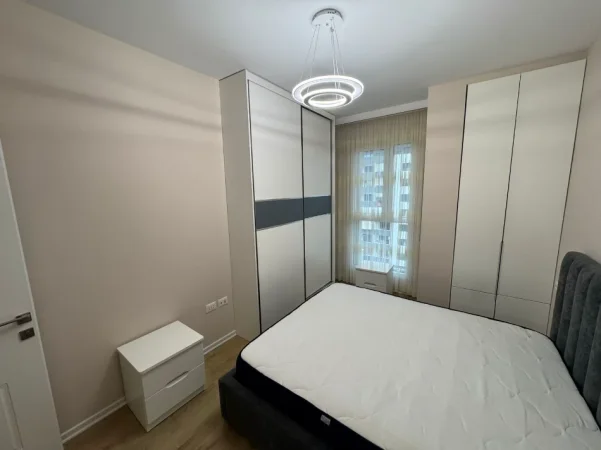 Tirane, jepet me qera apartament 1+1 Kati 5, (don bosko)
