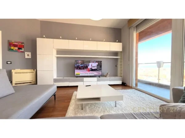 Tirane, shitet apartament 2+1 Kati 4, 120 m² 230.000 € (Kopshti Botanik smart143177)