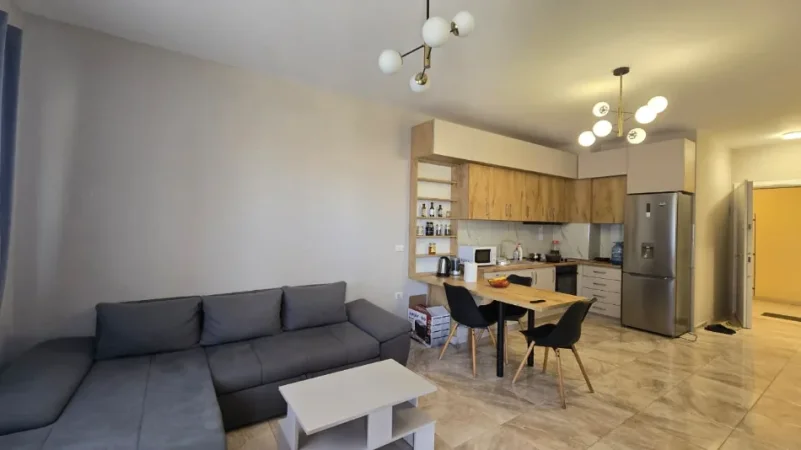 Tirane, jepet me qera apartament 1+1+Aneks+Ballkon Kati 4, 87 m² 600 € (rruga ali demi , tregu elektrik)