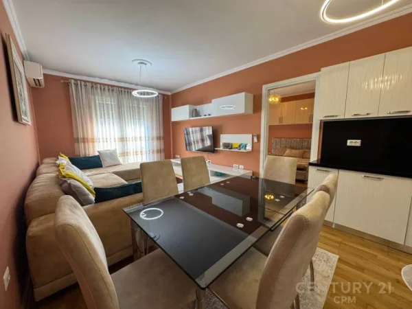 Tirane, jepet me qera apartament 2+1 Kati 2, 106 m² 1.200 € (Qender smart143211)