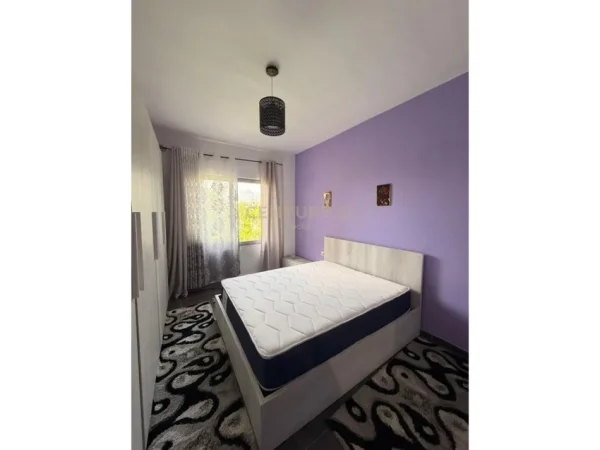 Tirane, jepet me qera apartament 1+1 Kati 2, 71 m² 400 € (Fresk Gold143240)