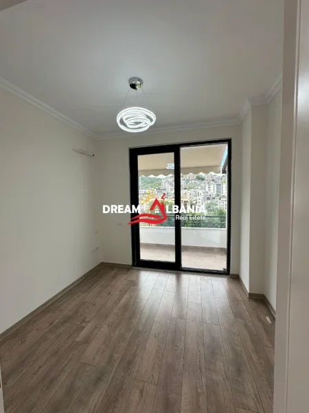 Tirane, shes apartament 2+1 Kati 4, 107 m² 273.000 € (Liqeni i Thate)