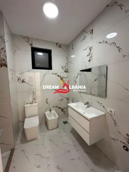 Tirane, shes apartament 2+1 Kati 4, 107 m² 273.000 € (Liqeni i Thate)