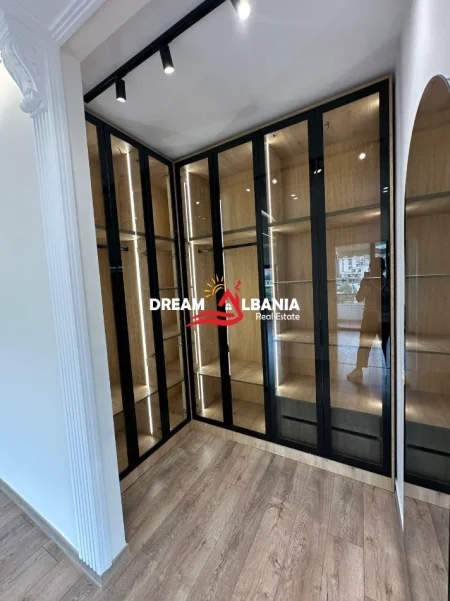 Tirane, shes apartament 2+1 Kati 4, 107 m² 273.000 € (Liqeni i Thate)