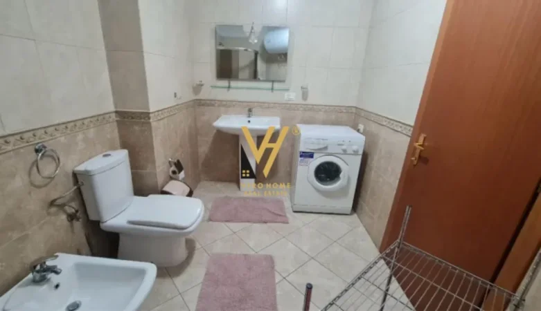 Tirane, jepet me qera apartament 2+1+Ballkon Kati 2, 115 m² 680 € (DON BOSKO)
