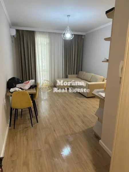Tirane, jepet me qera apartament 1+1 Kati 2, 65 m² 500 € (Rruga Peti)