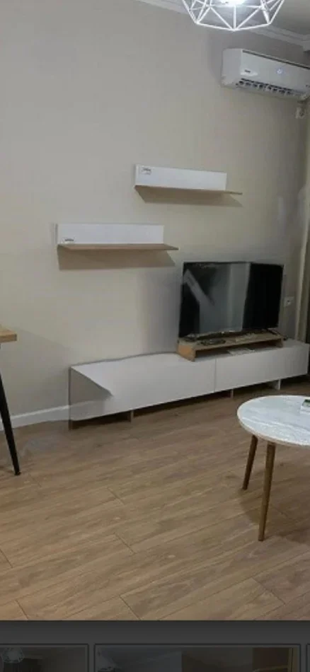 Tirane, jepet me qera apartament 1+1 Kati 2, 65 m² 500 € (Rruga Peti)