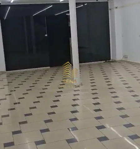 Tirane, jepet me qera ambjent biznesi Kati 0, 134 m² 1.500 € (Myslym Shyri)