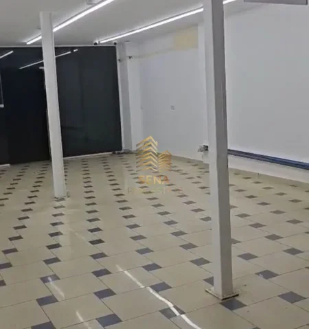 Tirane, jepet me qera ambjent biznesi Kati 0, 134 m² 1.500 € (Myslym Shyri)