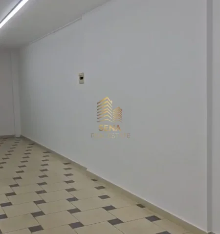Tirane, jepet me qera ambjent biznesi Kati 0, 134 m² 1.500 € (Myslym Shyri)