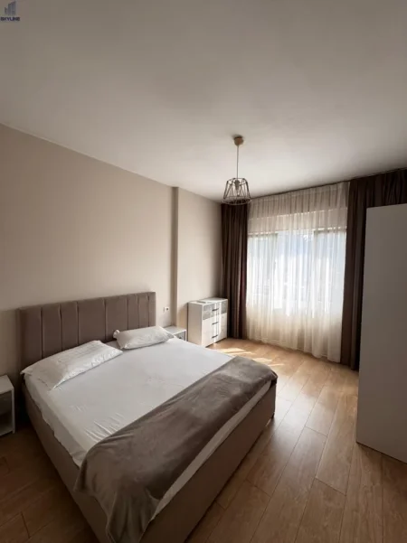Tirane, jepet me qera apartament 2+1 Kati 4, 100 m² 1.500 € (Rruga e Kosovareve)