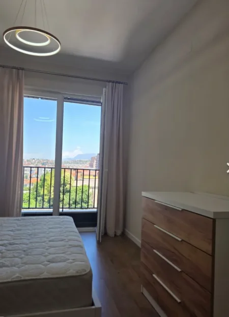 Tirane, jepet me qera apartament 1+1 , 71 m² 530 € (5 maji)