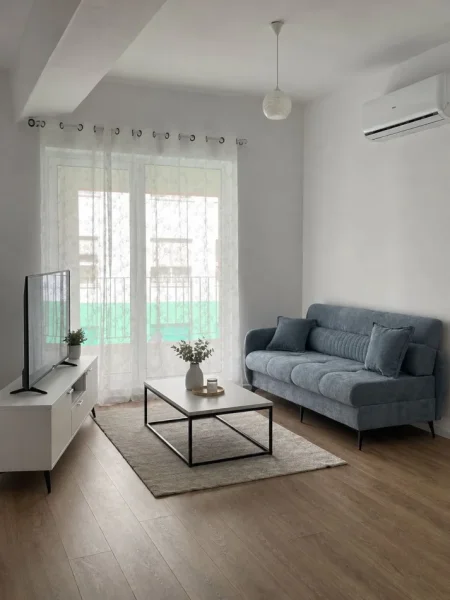 Tirane, jepet me qera apartament 1+1 , 60 m² 350 € (Rruga Pasho Hysa)