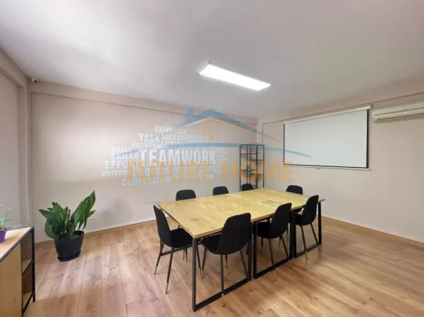Tirane, jepet me qera Kati 3, 120 m² 1.200 € (Blloku)